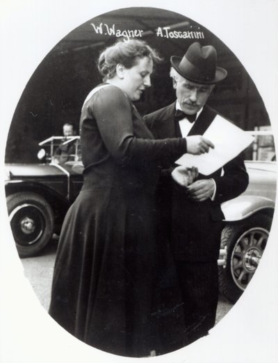 Ritratto di Winifred Wagner (1897-1980) e Arturo Toscanini (1867-1957), c.1930-31 da Italian Photographer